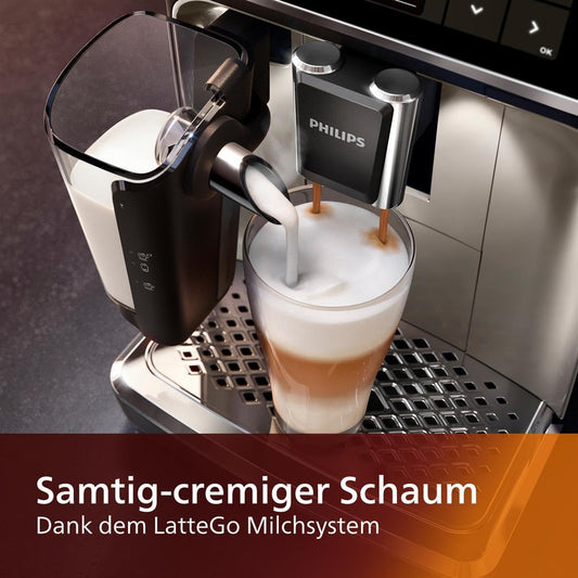 Serie 5400 Kaffeevollautomat (EP5447/90) – LatteGo Milchsystem,12 Kaffeespezialitäten,4 Benutzerprofile,Chrom